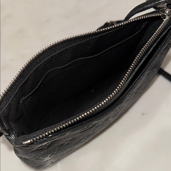 Louis Vuitton Empreinte Pochette - Picture 2 of 5